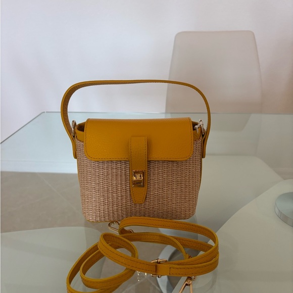 Leather RAFA Yellow Women's Handbag - Picture 5 of 6